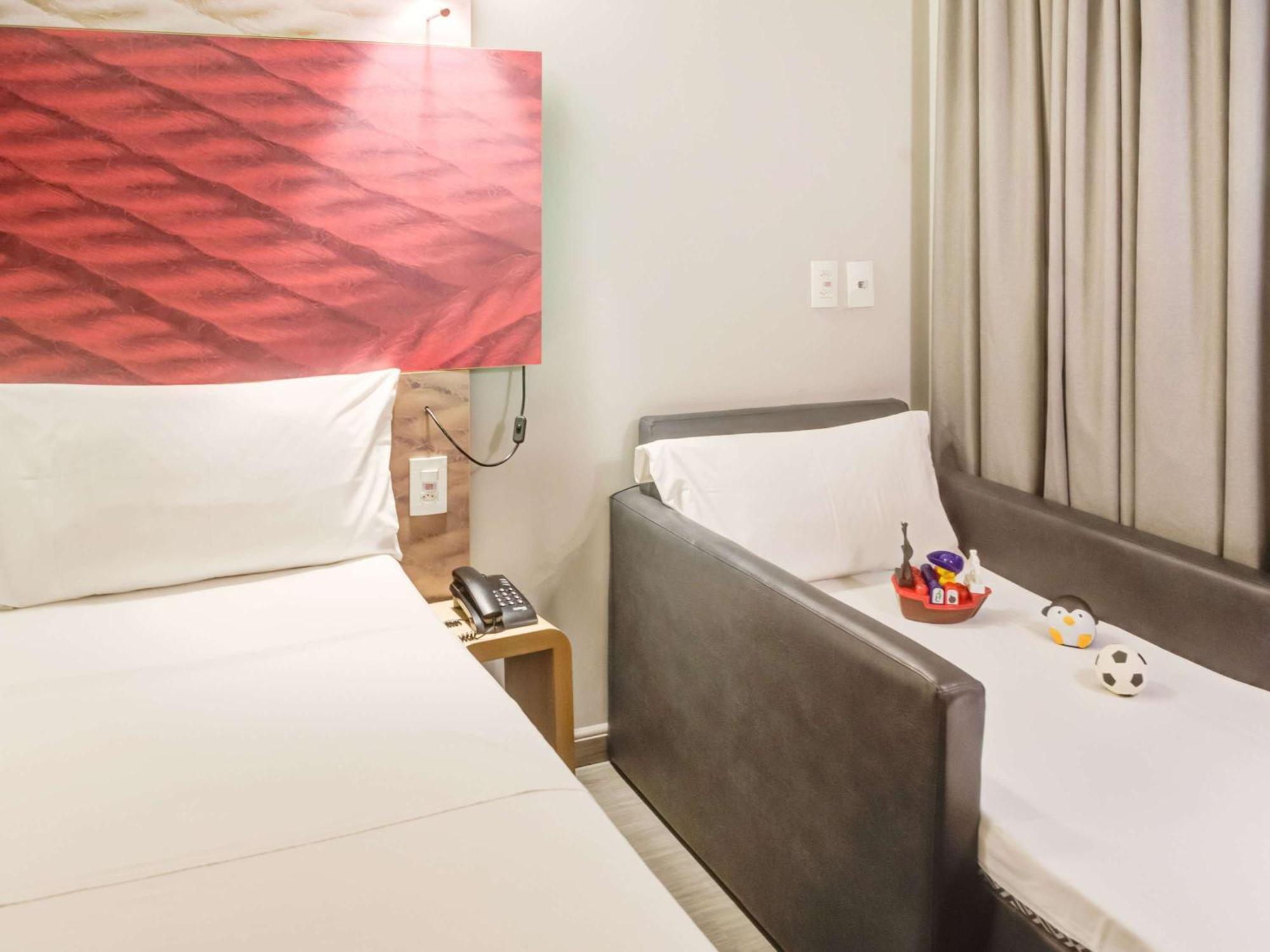 Ibis Paranaguá Exterior foto